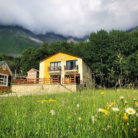 Отель Гостевой дом OISHE Terrace Казбеги Экстерьер фото